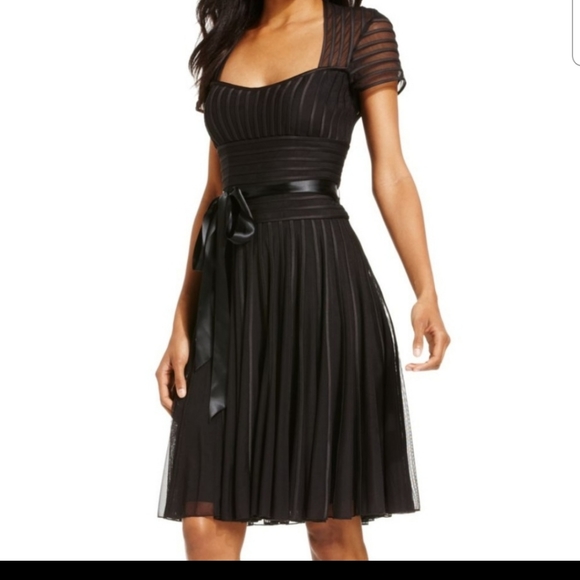 JS Collections Dresses & Skirts - JS Collections Chocolate Brown mesh cocktail dress! Sz 12 EUC